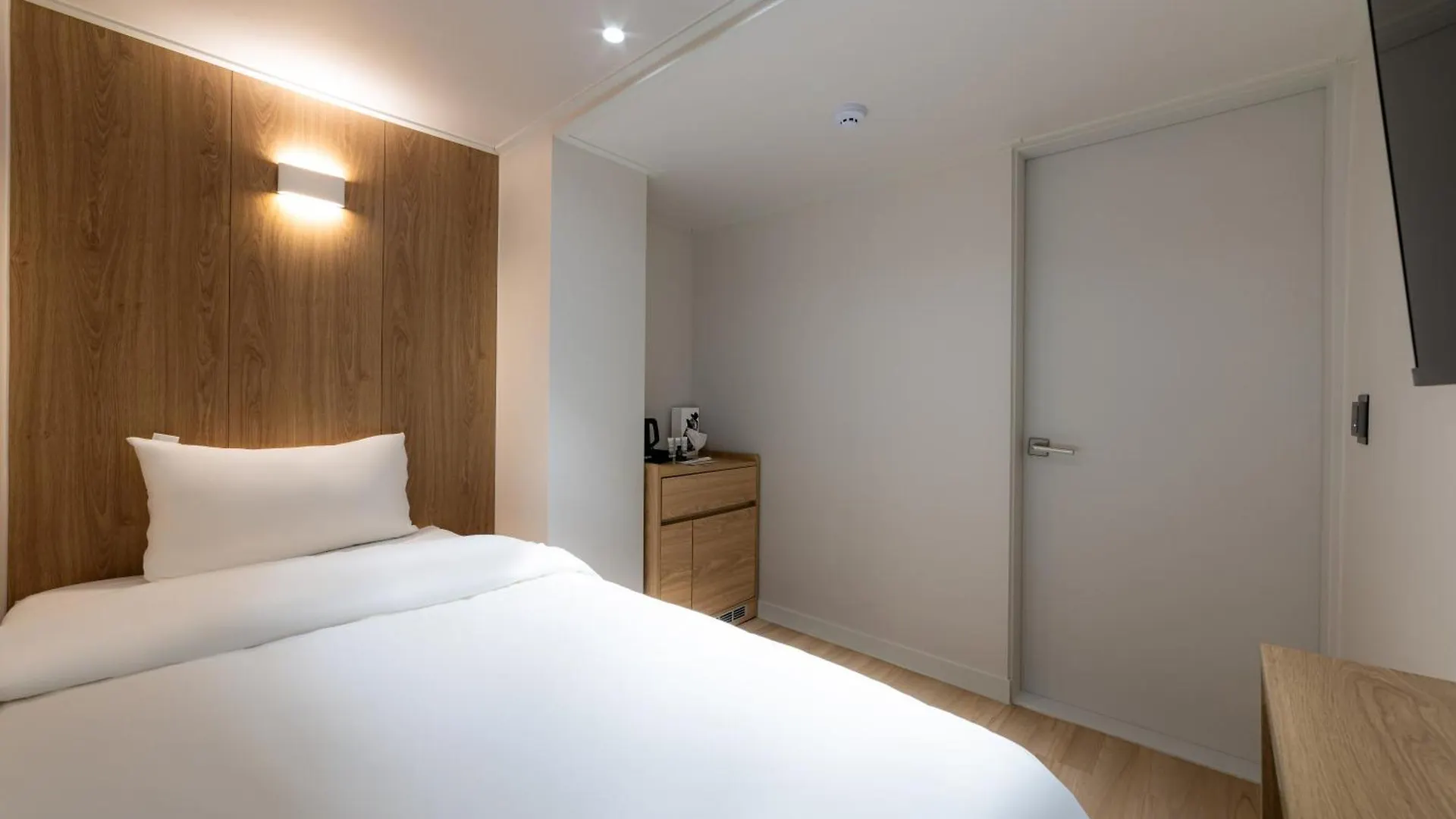 **  Bread Hill Hotel Jongno Seoul South Korea